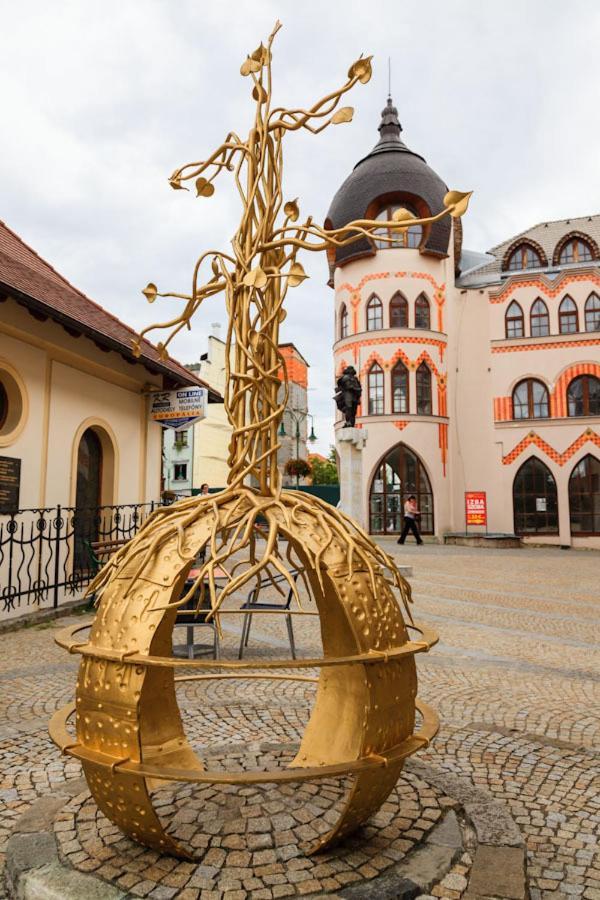 Apartman Zara Komarno Bagian luar foto